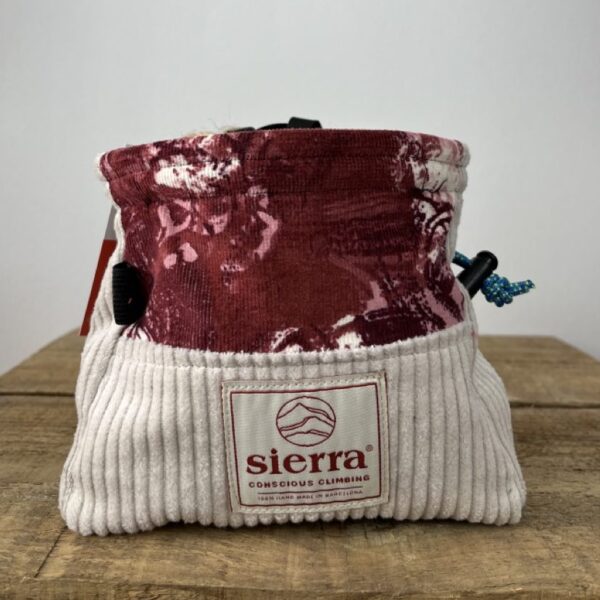 CBCUBPINKLA_1 SIERRA CHALKBAG CUBE PINK LAKE