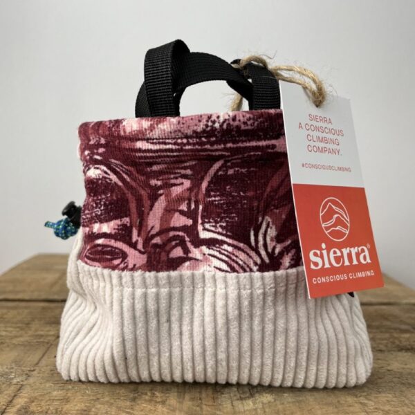 CBCUBPINKLA_3 SIERRA CHALKBAG CUBE PINK LAKE